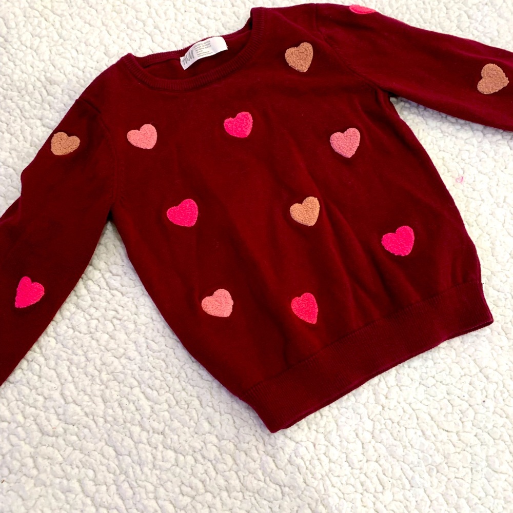 H&M heart sweatshirt. Girls 5T/6